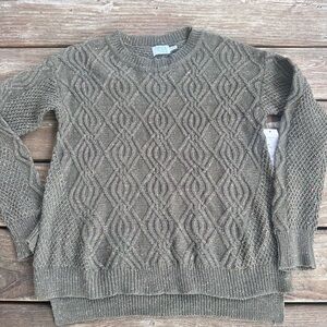 Time and Tru Olive Green Crew Neck Sweater